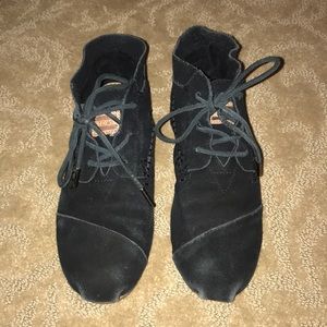 Toms shoes